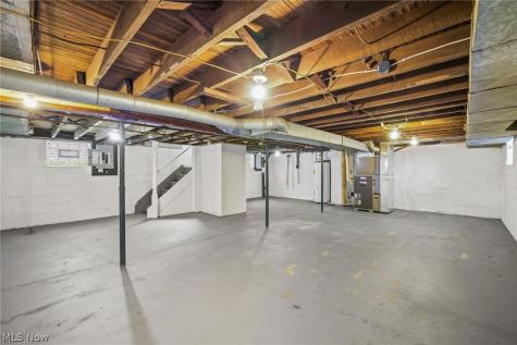 146 W Harrison Street Alliance OH 44601
