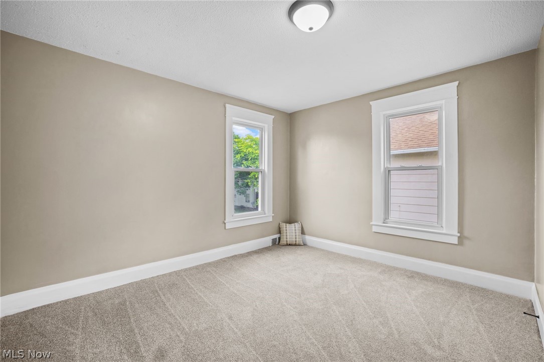 146 W Harrison Street Alliance OH 44601