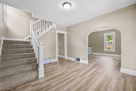 146 W Harrison Street Alliance OH 44601
