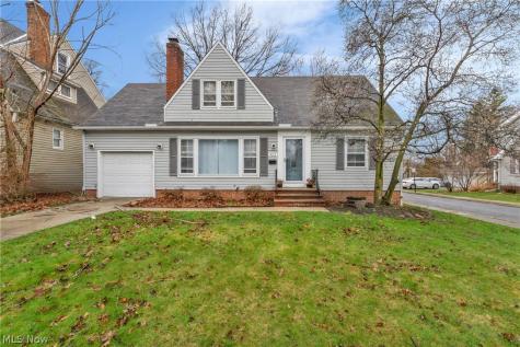 922 Cambridge Road Cleveland Heights OH 44121