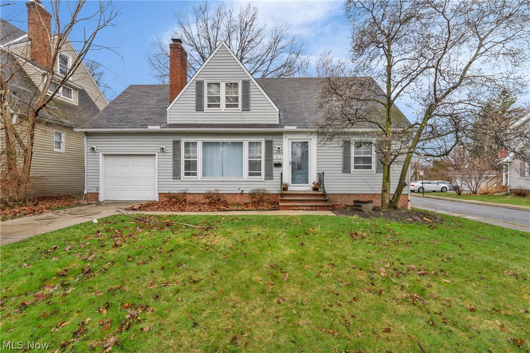 922 Cambridge Road Cleveland Heights OH 44121