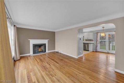922 Cambridge Road Cleveland Heights OH 44121