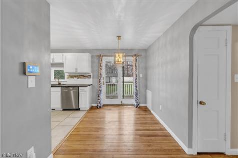 922 Cambridge Road Cleveland Heights OH 44121