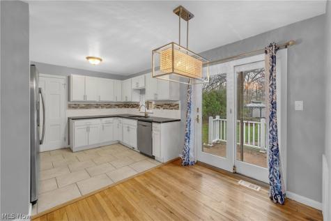 922 Cambridge Road Cleveland Heights OH 44121