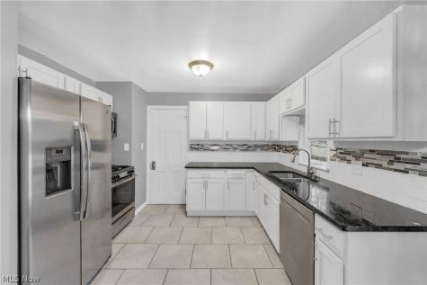 922 Cambridge Road Cleveland Heights OH 44121