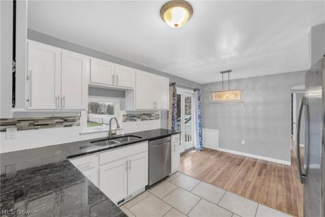 922 Cambridge Road Cleveland Heights OH 44121