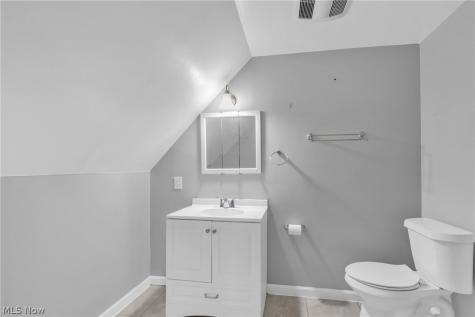922 Cambridge Road Cleveland Heights OH 44121