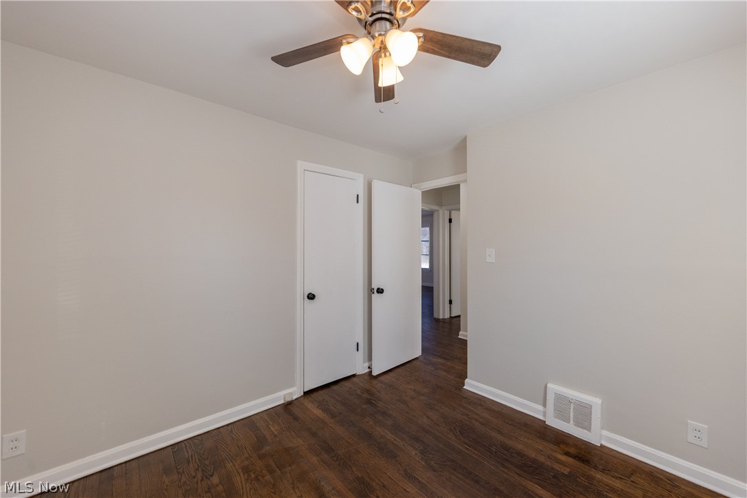1560 Holmden Road South Euclid OH 44121