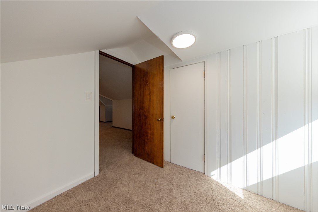 1560 Holmden Road South Euclid OH 44121