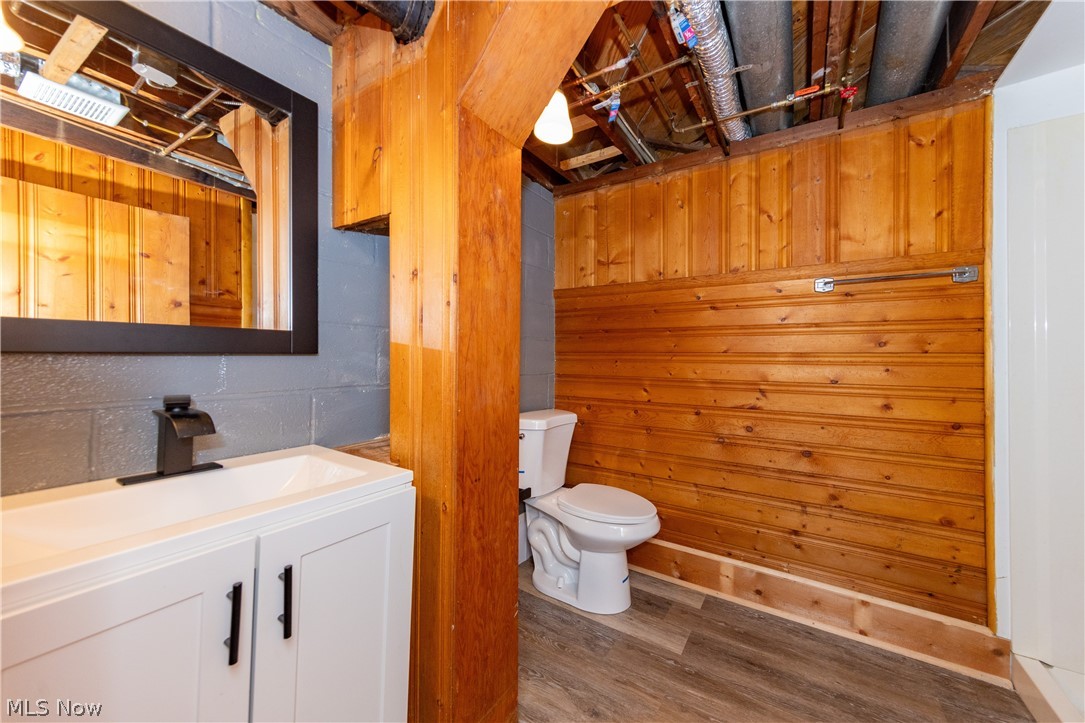 1560 Holmden Road South Euclid OH 44121