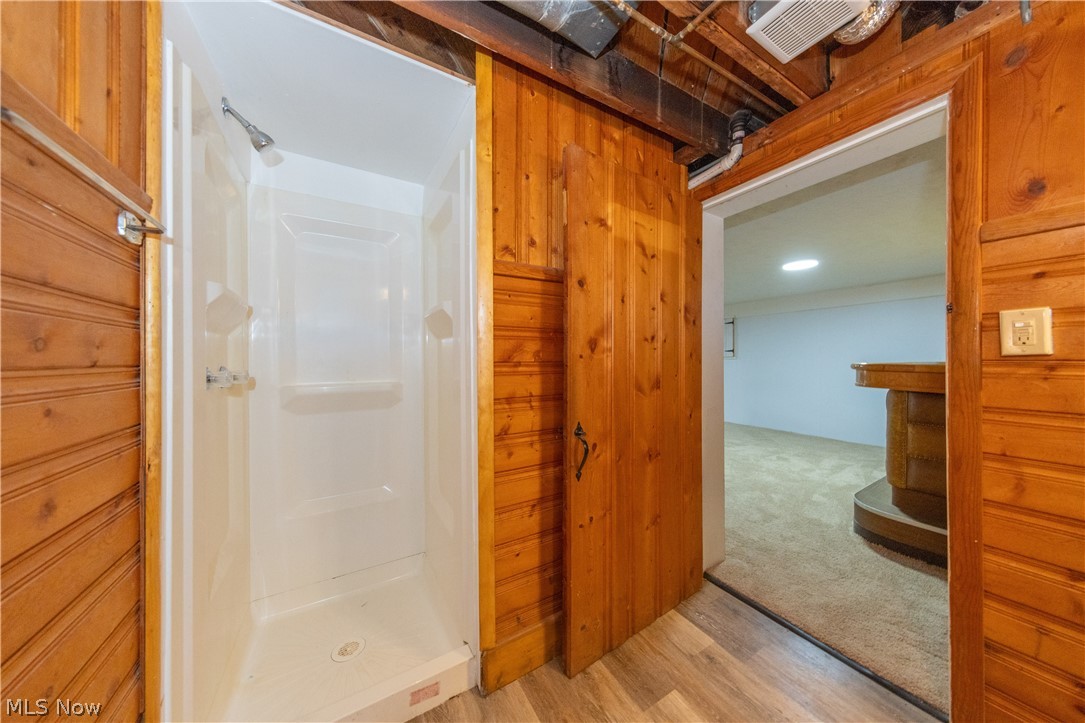 1560 Holmden Road South Euclid OH 44121