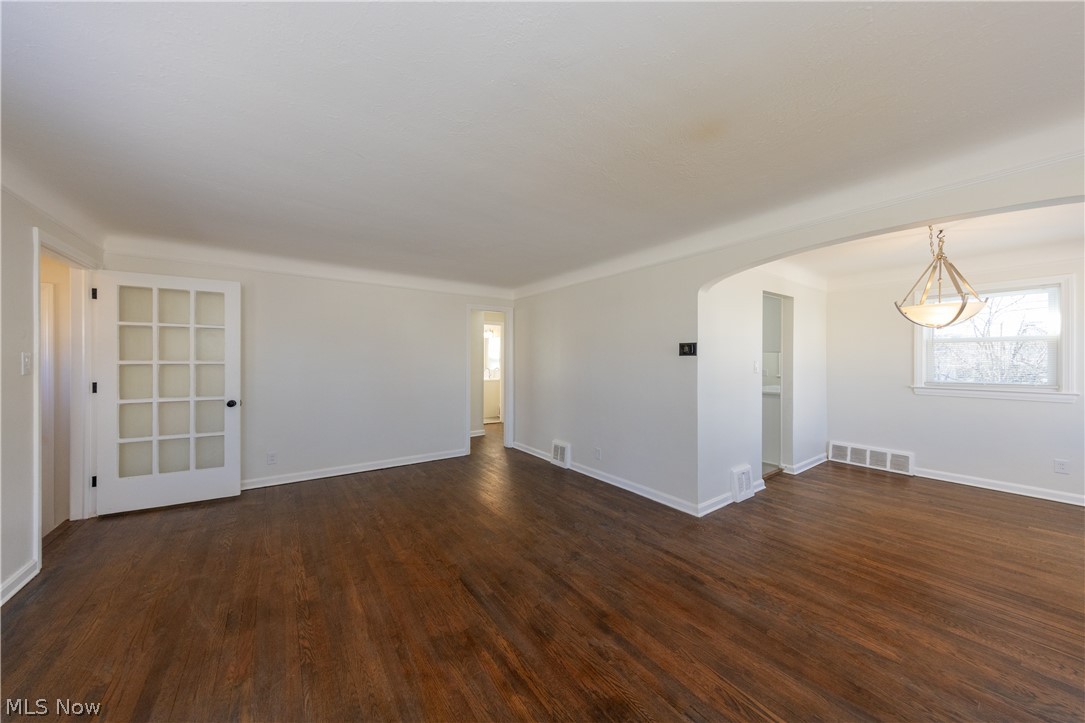 1560 Holmden Road South Euclid OH 44121