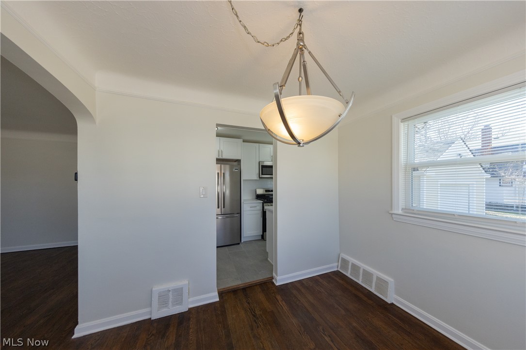1560 Holmden Road South Euclid OH 44121