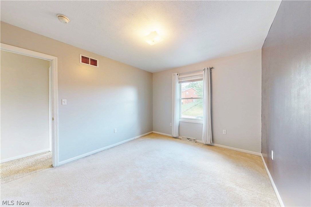 3233 Saint Charles Drive Steubenville OH 43952