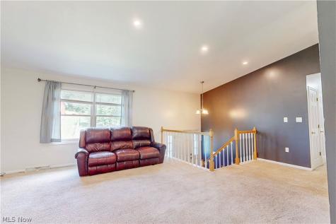 3233 Saint Charles Drive Steubenville OH 43952