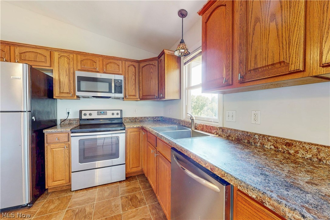 3233 Saint Charles Drive Steubenville OH 43952