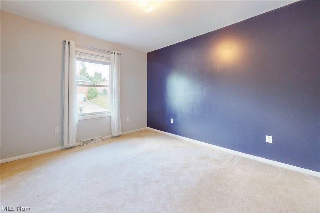 3233 Saint Charles Drive Steubenville OH 43952