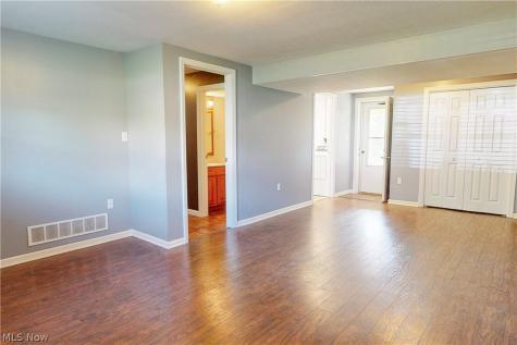 3233 Saint Charles Drive Steubenville OH 43952