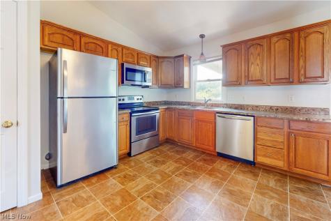 3233 Saint Charles Drive Steubenville OH 43952