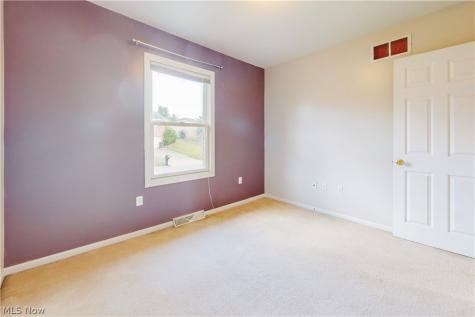 3233 Saint Charles Drive Steubenville OH 43952