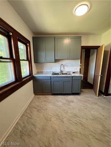 1141 E 140th Street Cleveland OH 44110