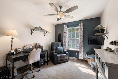 5464 Whitehaven Avenue North Olmsted OH 44070