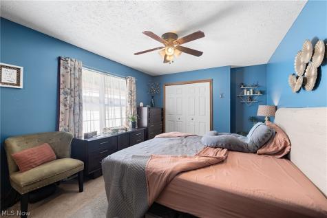 5464 Whitehaven Avenue North Olmsted OH 44070