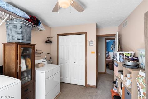 5464 Whitehaven Avenue North Olmsted OH 44070