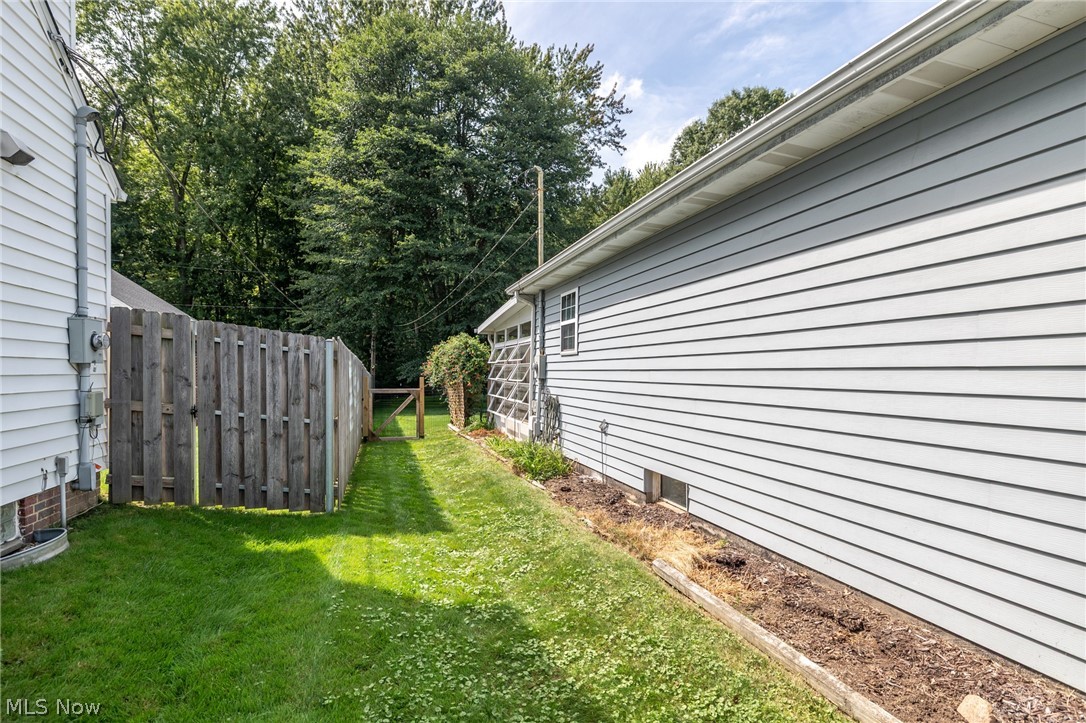 5464 Whitehaven Avenue North Olmsted OH 44070