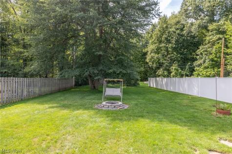 5464 Whitehaven Avenue North Olmsted OH 44070