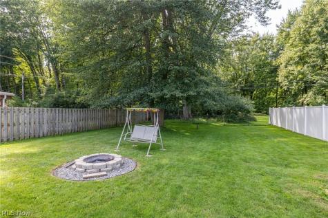 5464 Whitehaven Avenue North Olmsted OH 44070