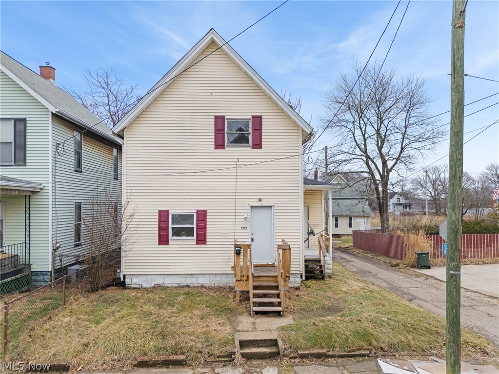 1024 Rex Avenue NE Canton OH 44704