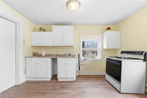 1024 Rex Avenue NE Canton OH 44704