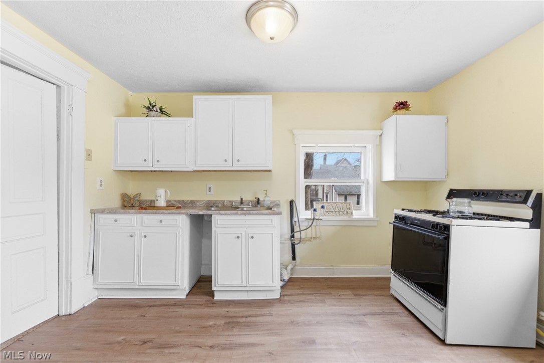 1024 Rex Avenue NE Canton OH 44704