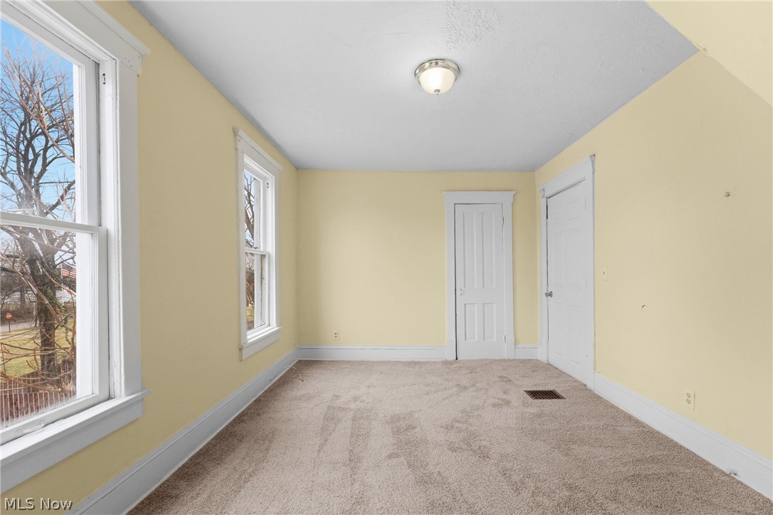 1024 Rex Avenue NE Canton OH 44704