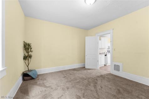 1024 Rex Avenue NE Canton OH 44704