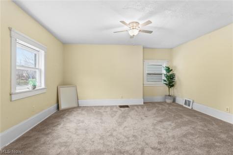 1024 Rex Avenue NE Canton OH 44704
