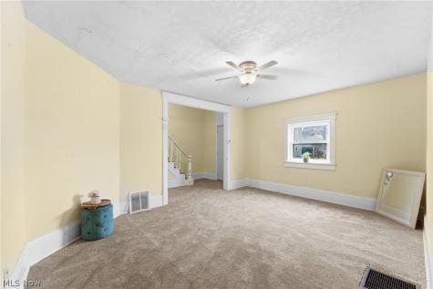 1024 Rex Avenue NE Canton OH 44704