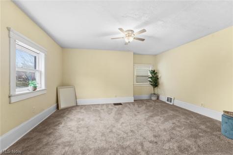 1024 Rex Avenue NE Canton OH 44704