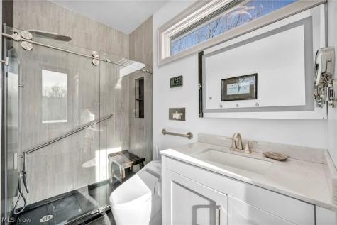 8709 Deer Creek Drive Broadview Heights OH 44147