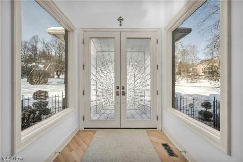 8709 Deer Creek Drive Broadview Heights OH 44147