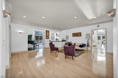 8709 Deer Creek Drive Broadview Heights OH 44147