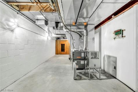 8709 Deer Creek Drive Broadview Heights OH 44147