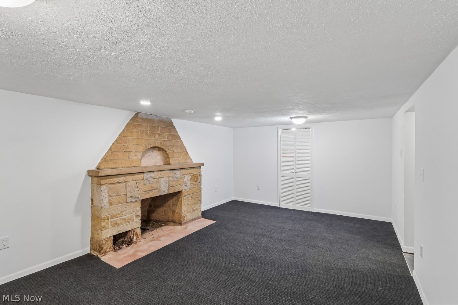489 Mineola Avenue Akron OH 44320