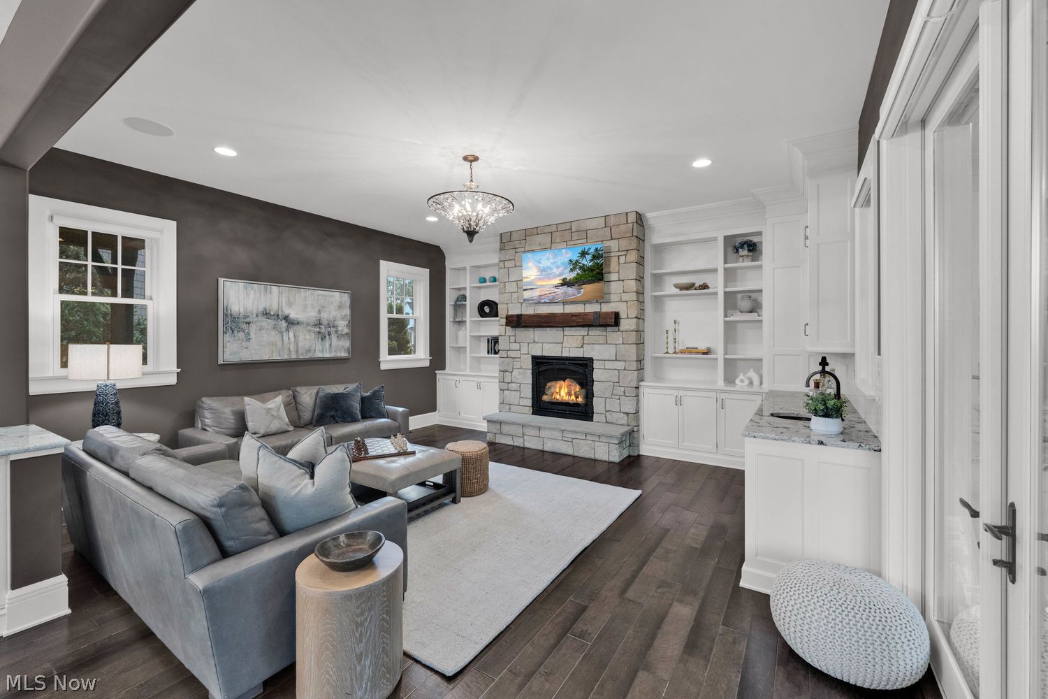 2366 Fox Run Westlake OH 44145
