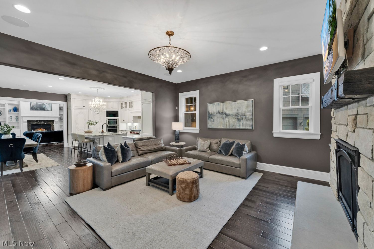 2366 Fox Run Westlake OH 44145
