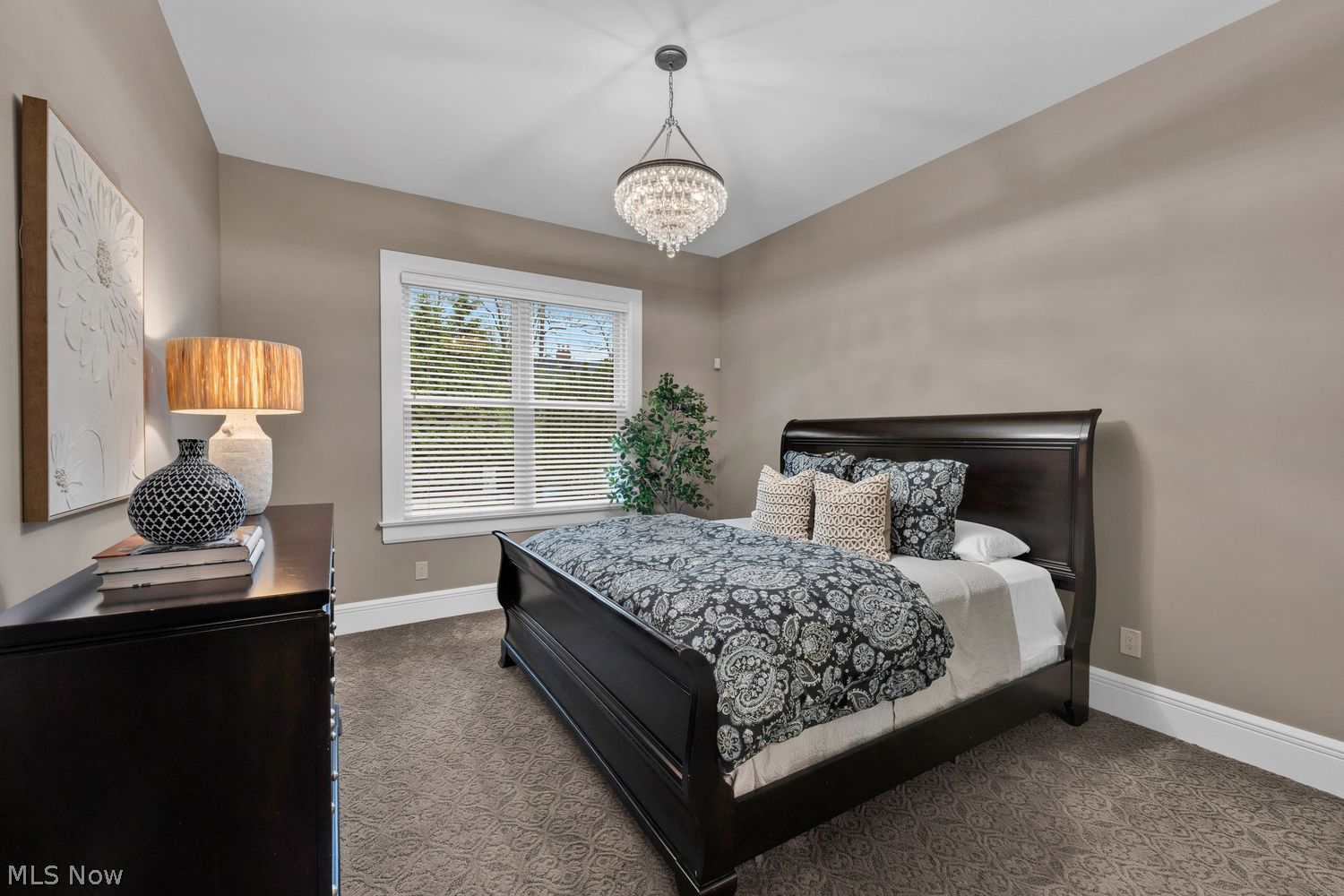 2366 Fox Run Westlake OH 44145