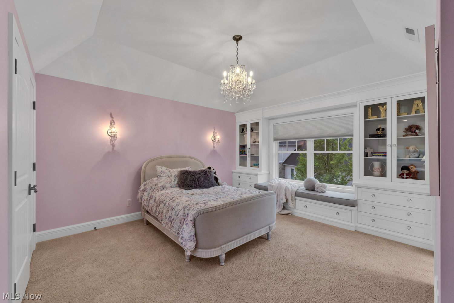 2366 Fox Run Westlake OH 44145