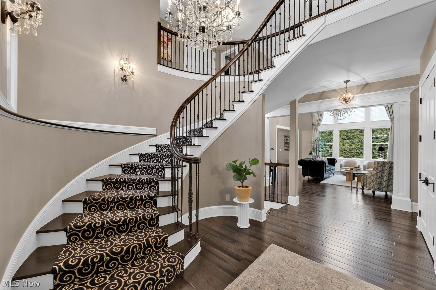 2366 Fox Run Westlake OH 44145