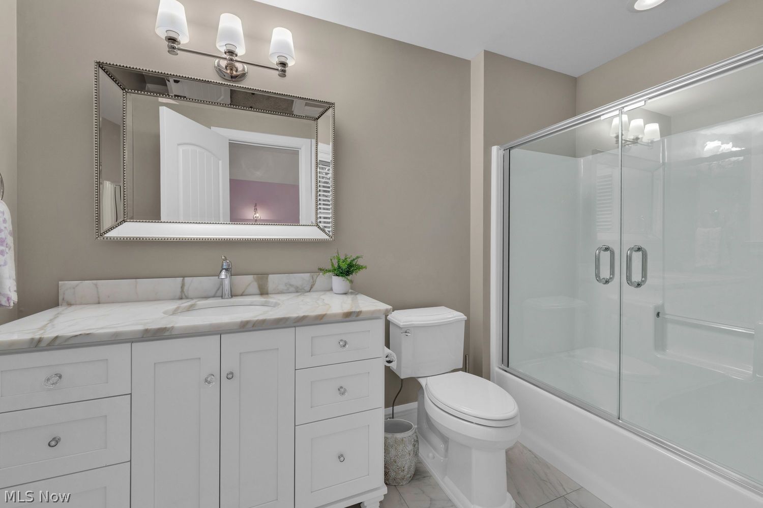 2366 Fox Run Westlake OH 44145